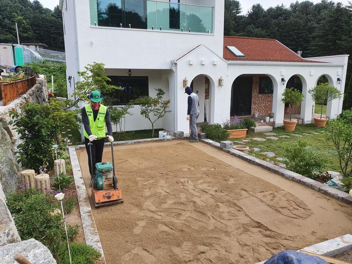 235149625_6HxSkEP7_b5614f856b2f6e6e14c45d1e0ab4af6093a7aa6e.jpg 이미지크게보기