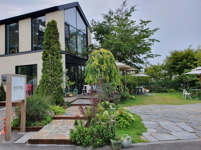 235149625_OtG3CZMg_0e5d819b2d1433c1c6d78fa20d69a8e75d634b0e.jpg 이미지크게보기