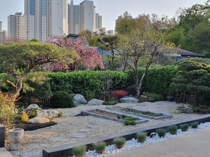 235149625_dcY3INHA_1b582d3db4b177f39eb30203db9c0bd55e164869.jpg 이미지크게보기