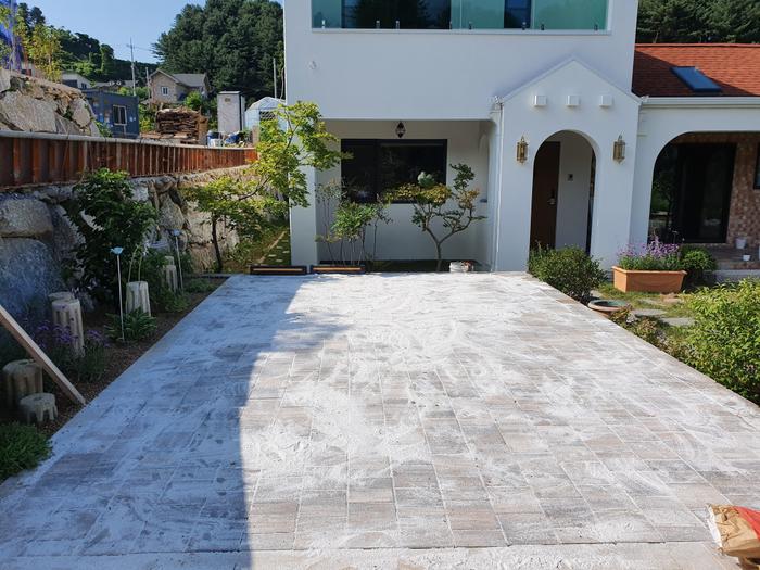 235149625_tKB7q0Sw_2c5f7236d4498b25715d87d2f1f2370907c46583.jpg 이미지크게보기