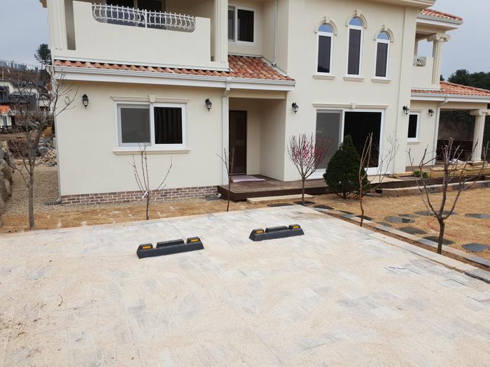 235149625_zm1ydCPA_b5f8ff37d1d67660a0fd7ee1c4537dd9c87a7089.jpg 이미지크게보기